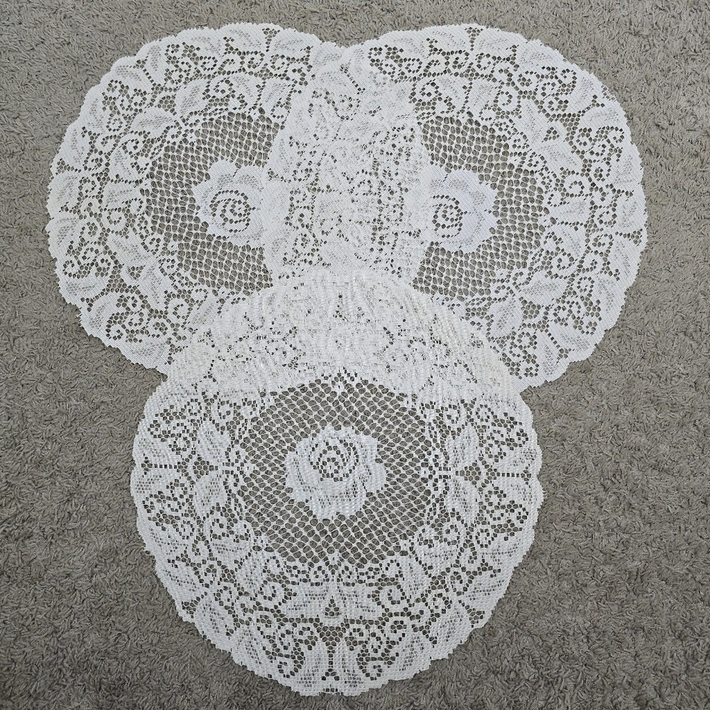 Doily Set of 3 White 16" Floral Rose Doilies Slight Firm Venetian Guipure Style